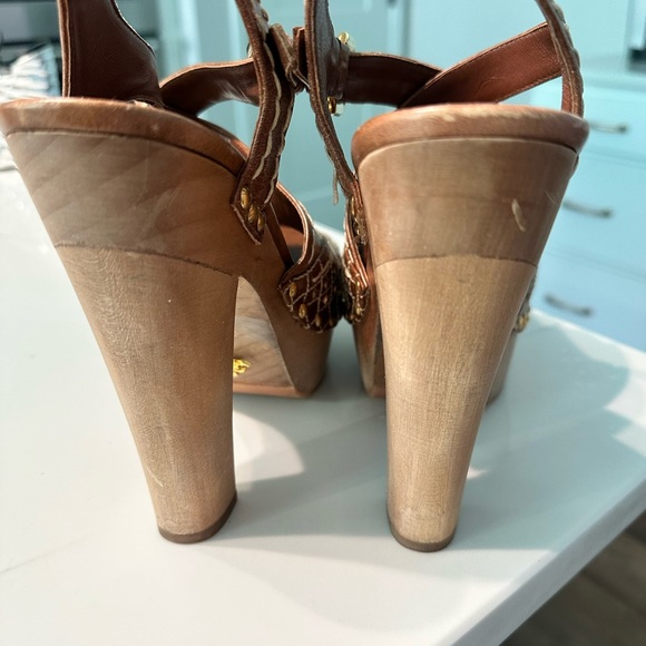 Prada chunky caramel color heels. Gently worn - Picture 3 of 4